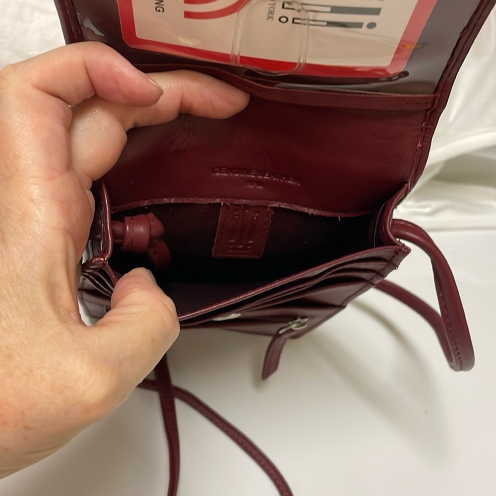 Burgundy RFID Blocking small crossbody. Bought for travel. Never used. - Picture 4 of 9